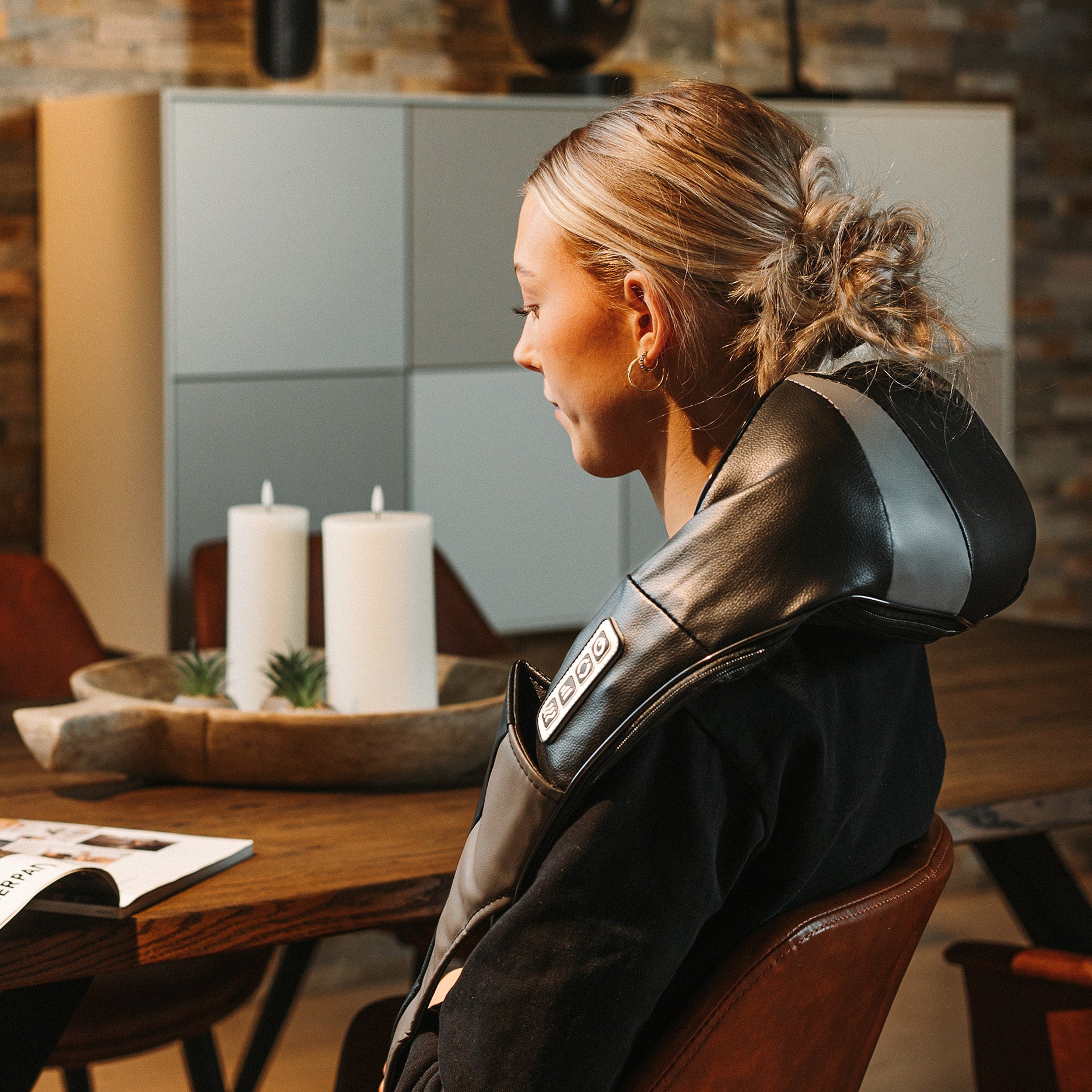 Nakke- og rygmassageapparat